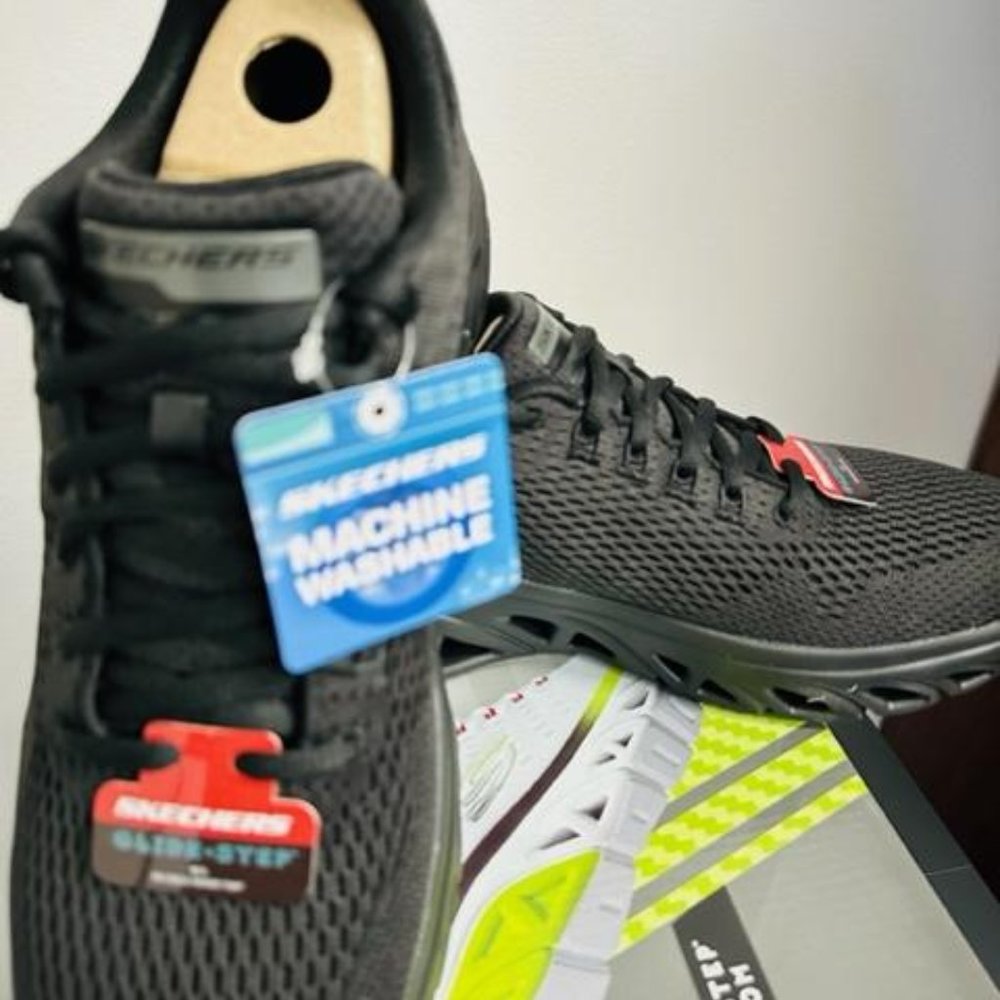 SKECHERS Men's Glide-Step Sport-Wave Heat Memory Foam Black 9.5 New In Box - Picture 5 of 6